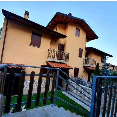 La Casa Di Olivia Villa Rocca di Cambio Exterior photo